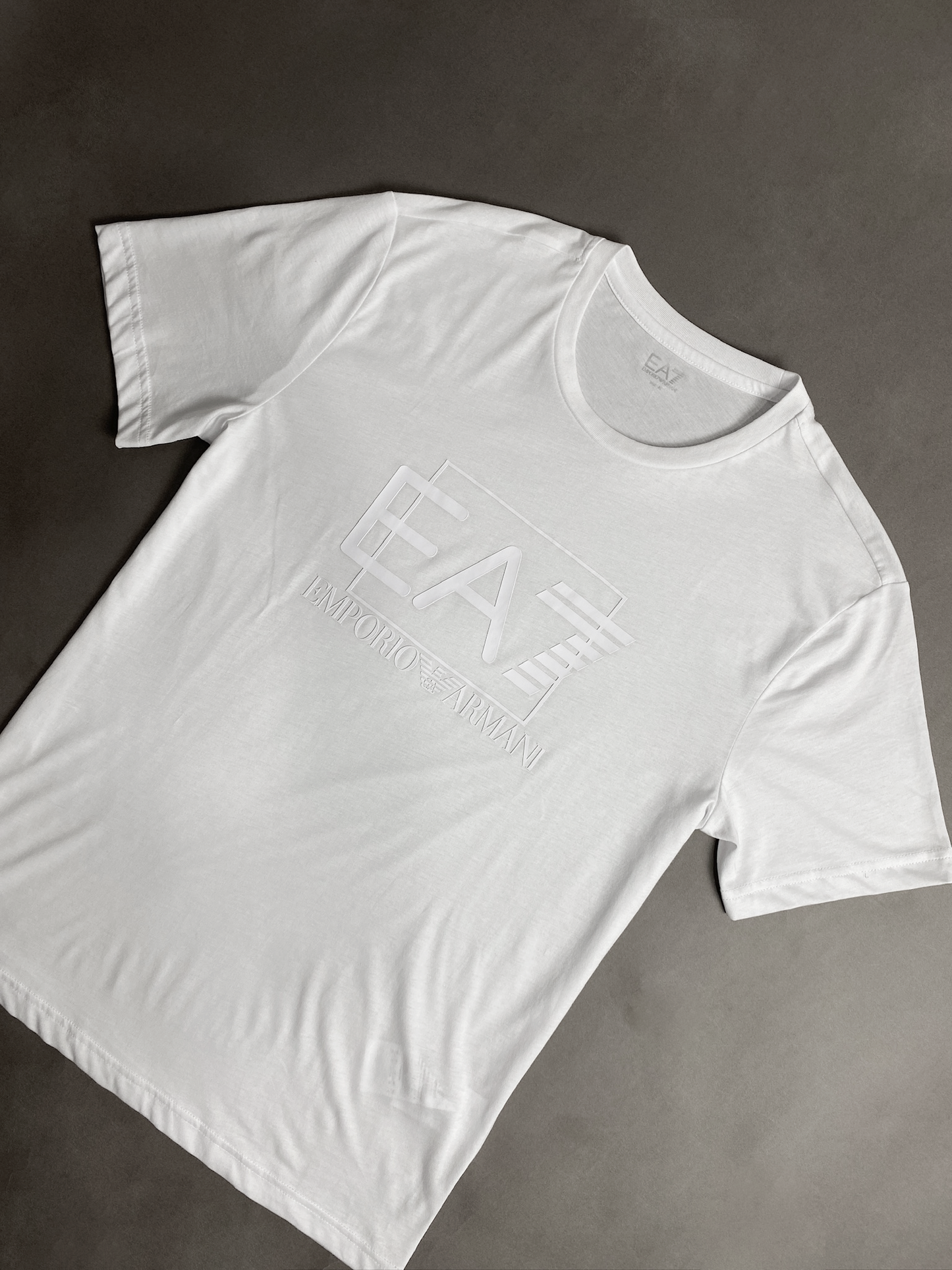 Camiseta EA7 branco logo square