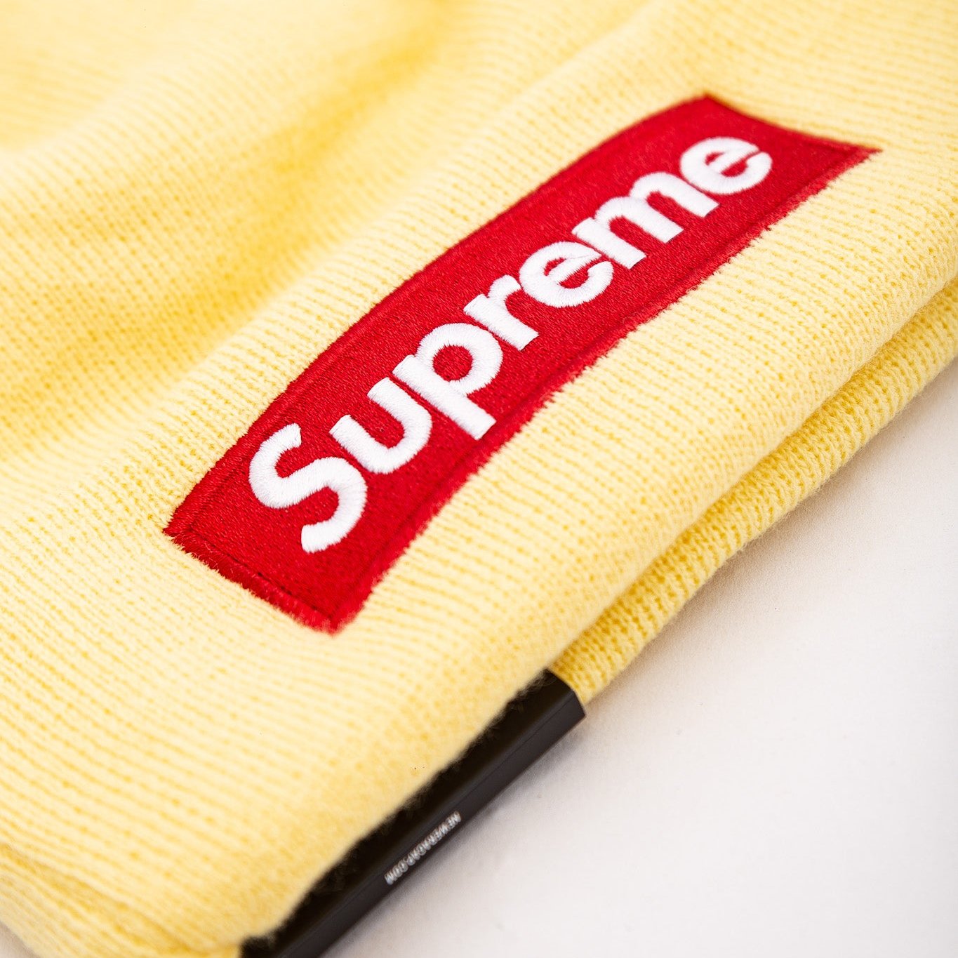 Gorro Supreme x New Era - Box logo FW22